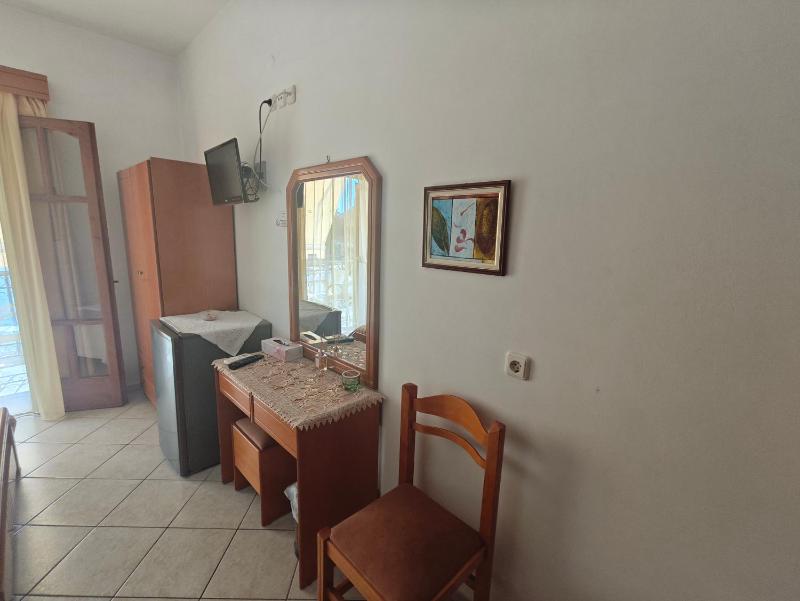 Avlonitis Rooms - image 40