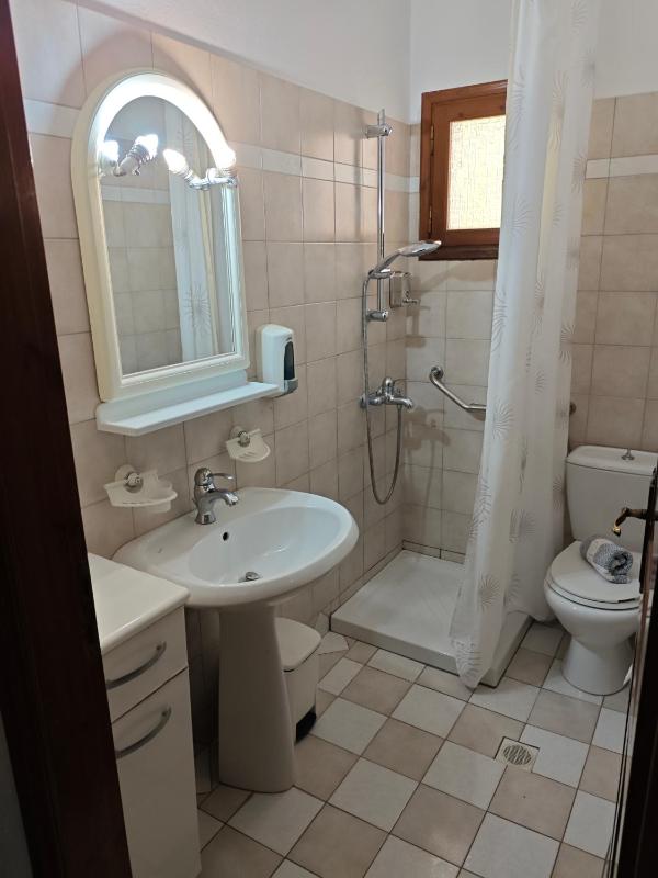 Avlonitis Rooms - image 50