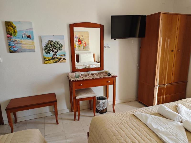 Avlonitis Rooms - image 16