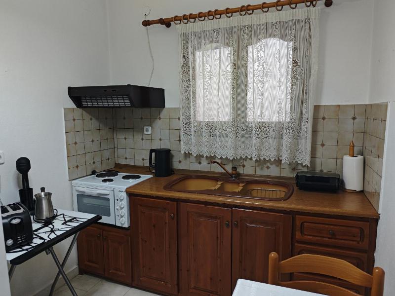 Avlonitis Rooms - image 44