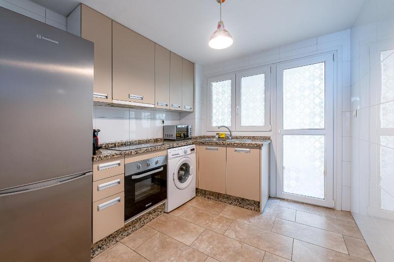797 HOLIDAY RENTALS - El Balcon de Benalmadena - image 4