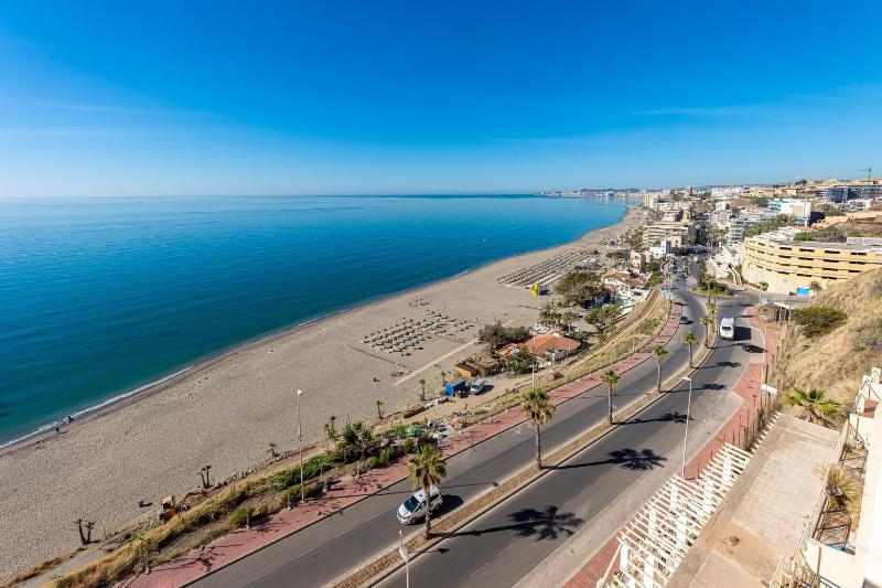 797 HOLIDAY RENTALS - El Balcon de Benalmadena - image 29