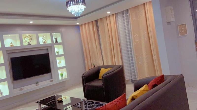 Apparemment 2 chambres- Lemba Salongo - image 9