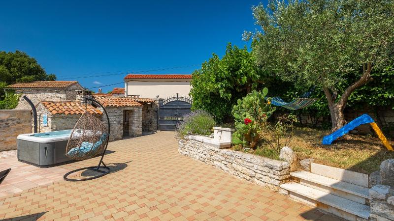 Villa RIA by Villas guide - image 32