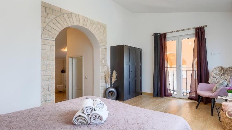 Villa RIA by Villas guide - image 17