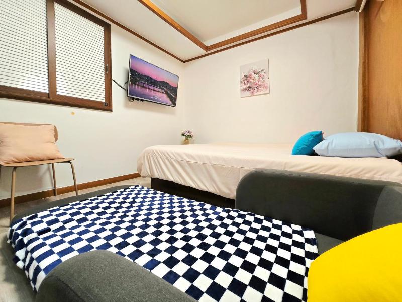 Bokman Stay 02 - image 12