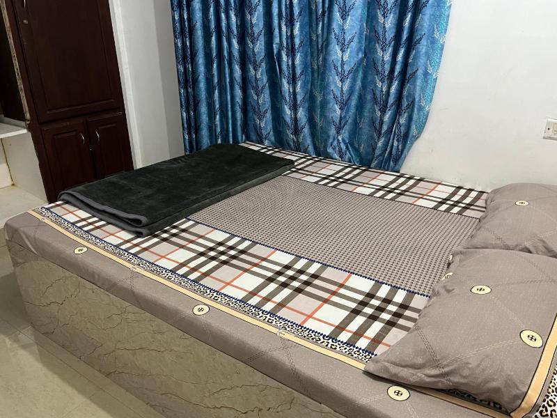 Vrindhavan stay and rooms - image 26