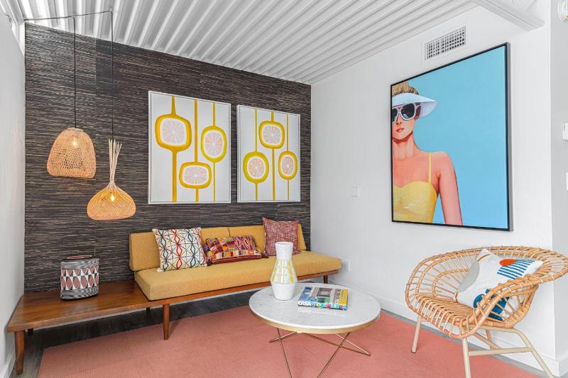 Limon Palm Springs A Luxury Boutique Hotel - image 21