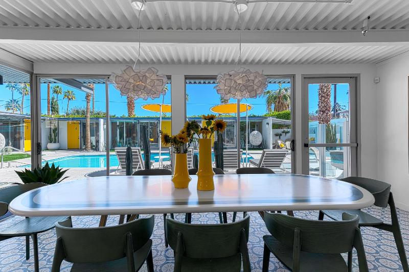 Limon Palm Springs A Luxury Boutique Hotel - image 40