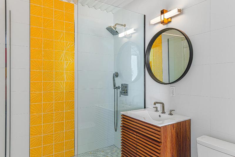 Limon Palm Springs A Luxury Boutique Hotel - image 5