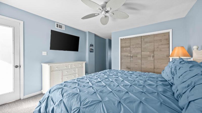 Edgewater West 82 - image 31
