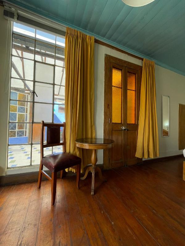 Hostal Lluvia de Oro - image 12