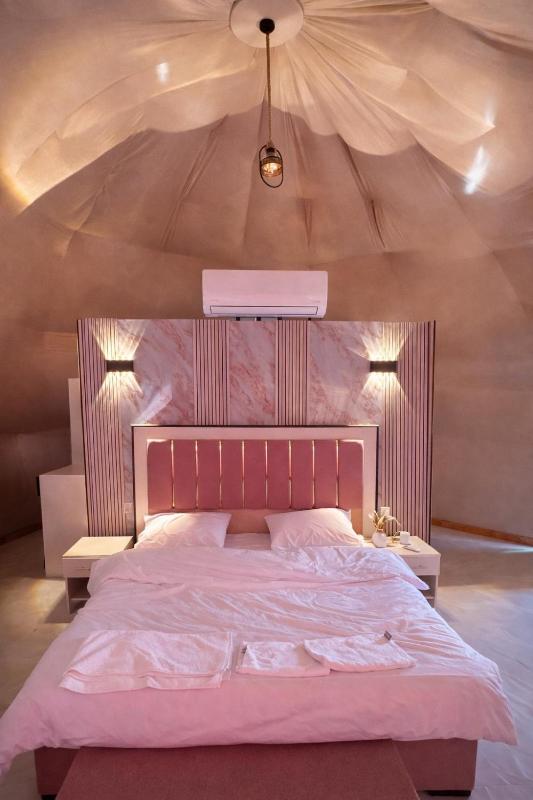 Luxury Helena Bubbles & Tours - image 13