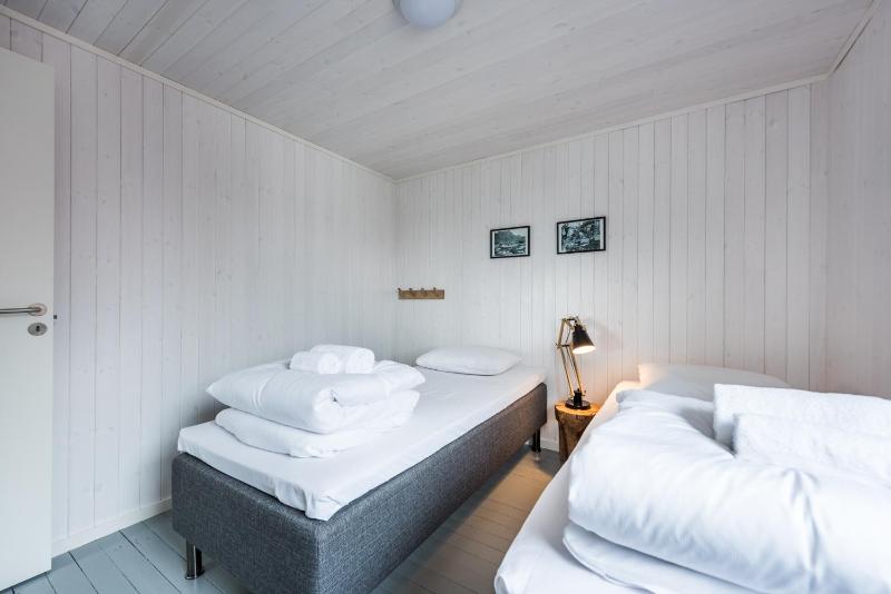 Luxury Four-Bedroom Apartment with Sea View image 1