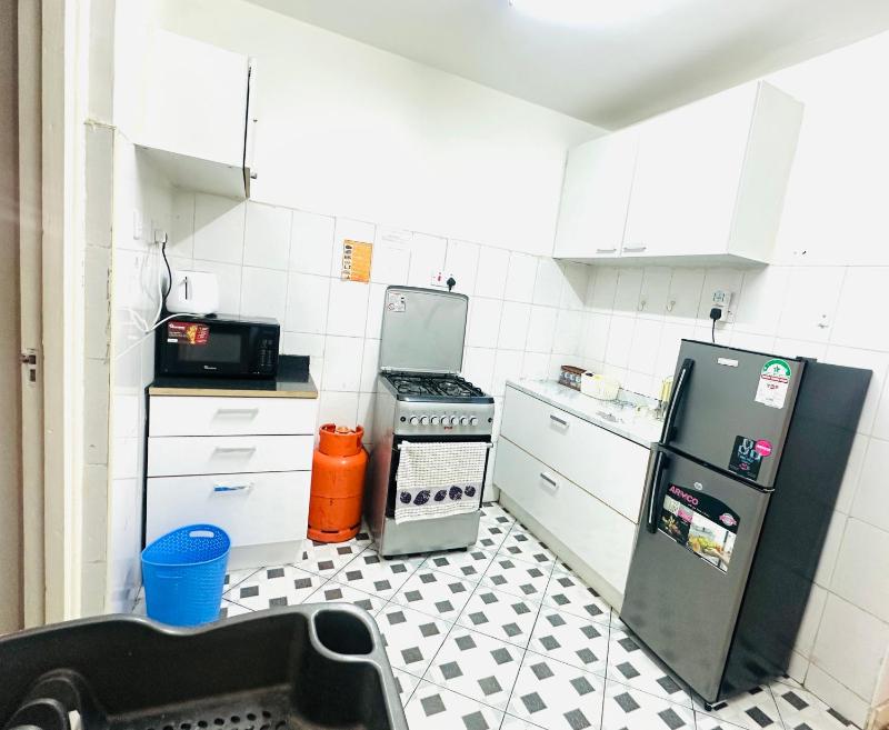Royal furnished apartment with pool Nakuru milimani J10 - image 8