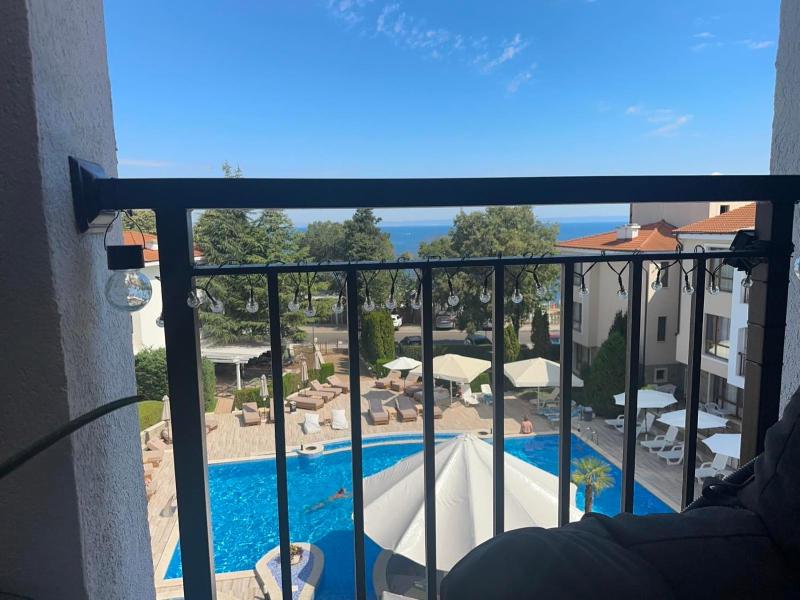 Paradise Bay Apartment - image 17