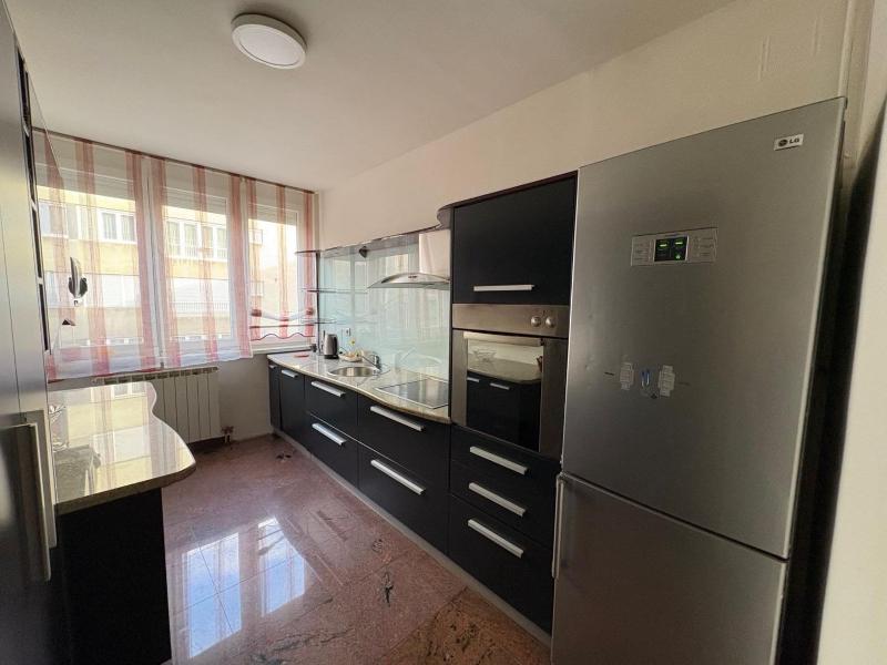 Apartment Katedrala-Center - image 13