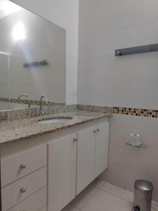 Apartamento duplex 350 metros da praia do Pero - image 8