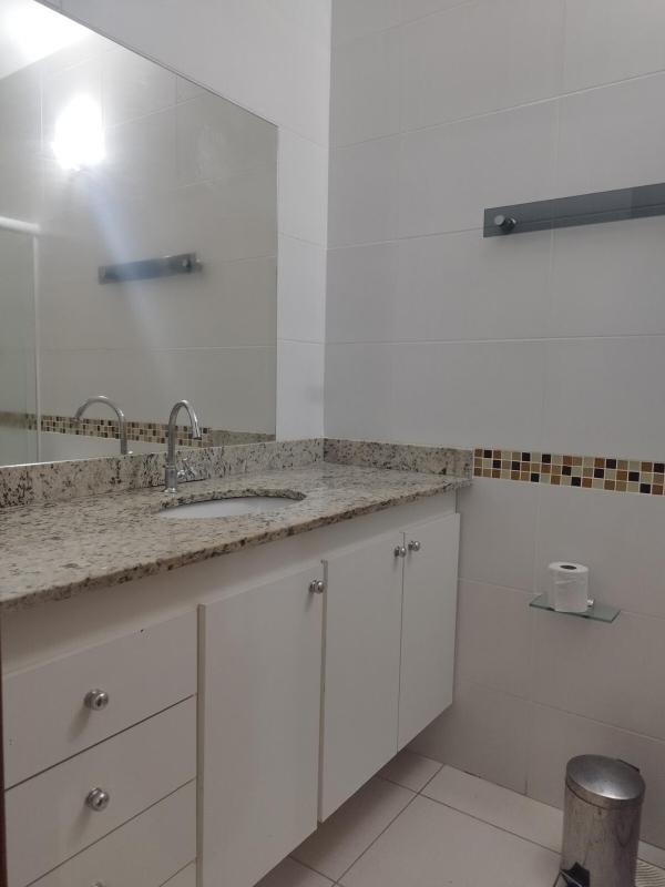 Apartamento duplex 350 metros da praia do Pero - image 7