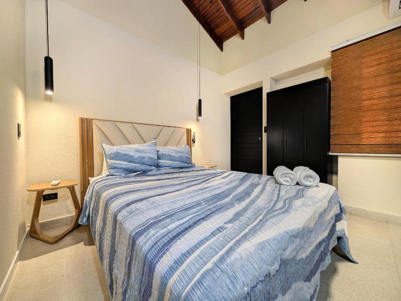 CY l Habitacion privada en Marbella - image 10