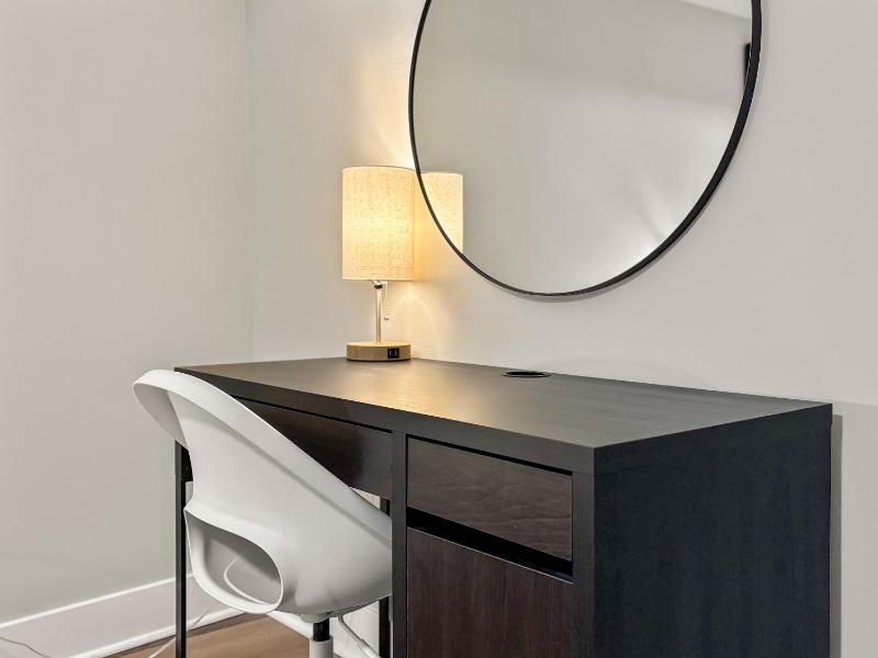 Spacious 4BR Retreat - Chase E1 - image 3
