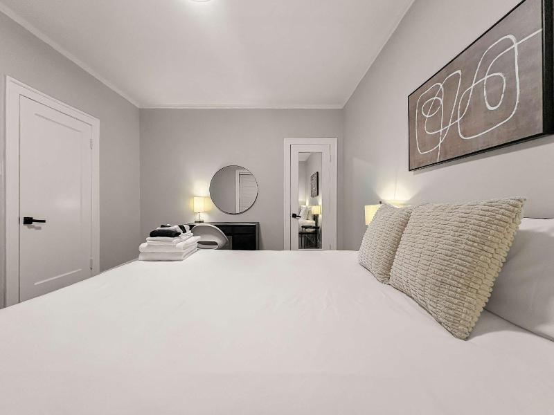 Spacious 4BR Retreat - Chase E1 - image 8