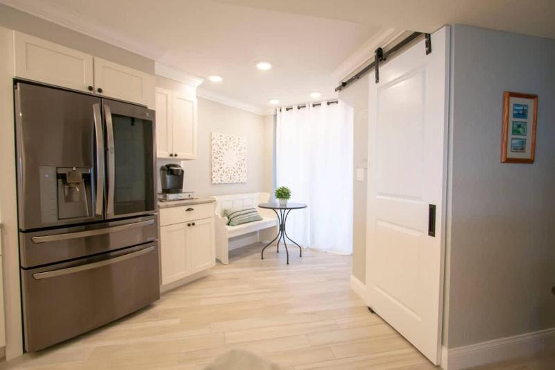 Oceanside Beach Treasure by Golden Coast Rentals - image 24
