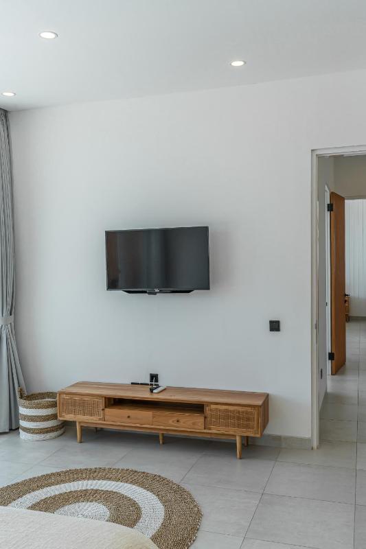 Villa Era - 4BR Modern Escape with Rooftop - 4 Mins to the Beach - image 48