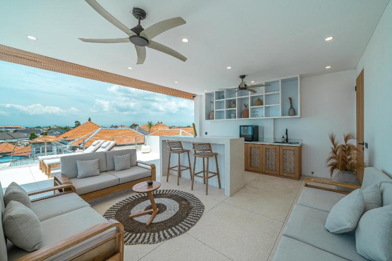 Villa Era - 4BR Modern Escape with Rooftop - 4 Mins to the Beach - image 44