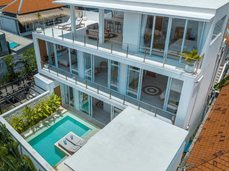 Villa Era - 4BR Modern Escape with Rooftop - 4 Mins to the Beach - image 35