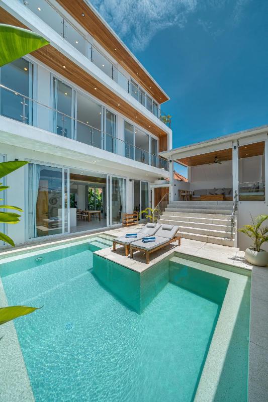 Villa Era - 4BR Modern Escape with Rooftop - 4 Mins to the Beach - image 42