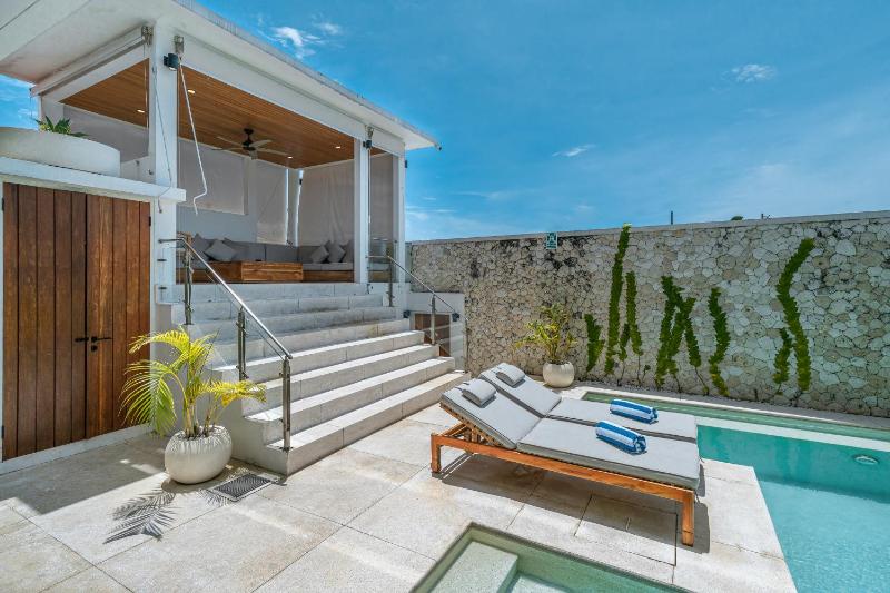 Villa Era - 4BR Modern Escape with Rooftop - 4 Mins to the Beach - image 7