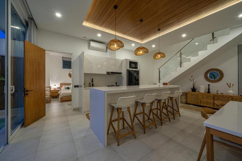 Villa Era - 4BR Modern Escape with Rooftop - 4 Mins to the Beach - image 6