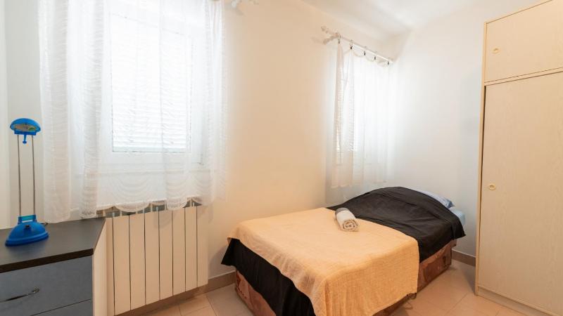 Apartman Max by Villas Guide - image 2