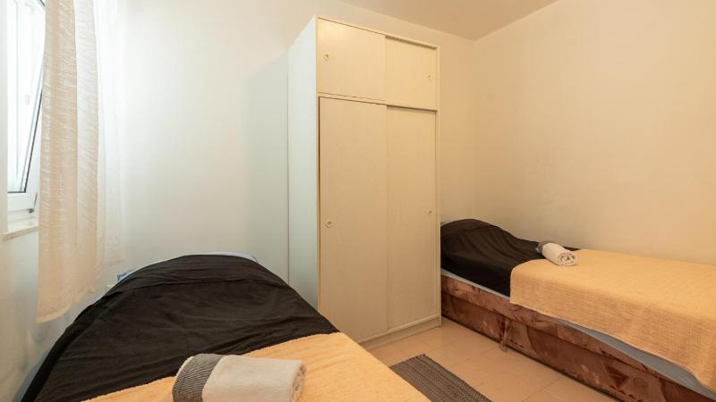 Apartman Max by Villas Guide - image 4