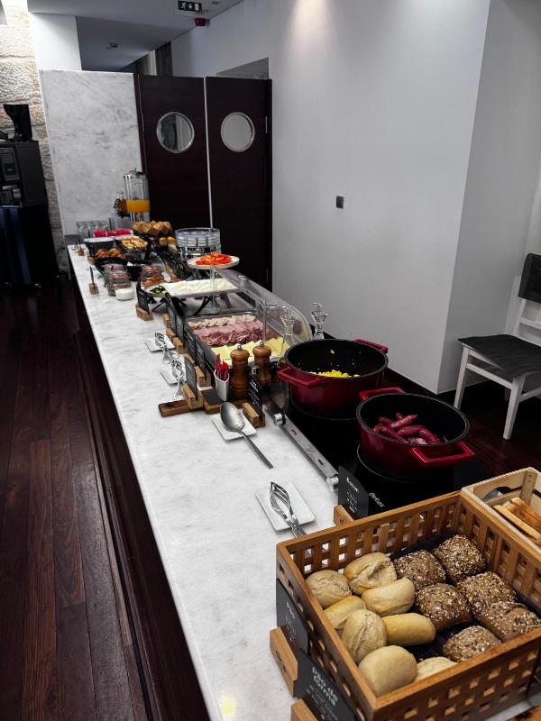 Oca Ribeira do Porto Hotel - image 10