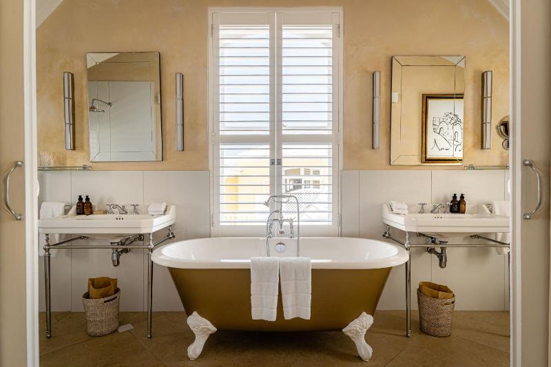 Birkenhead House - image 5