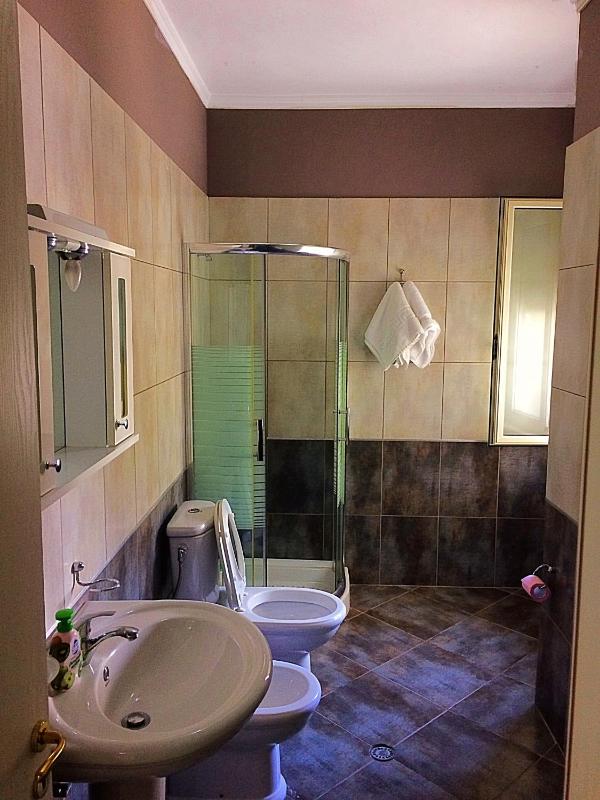 Comfort Single Room with Balcony image 3