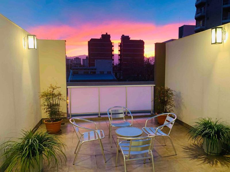 Moderno departamento con excelente ubicación y cochera - image 14
