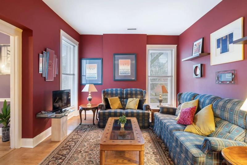 Vibrant Home: Historic Charm Perfect Location - image 30