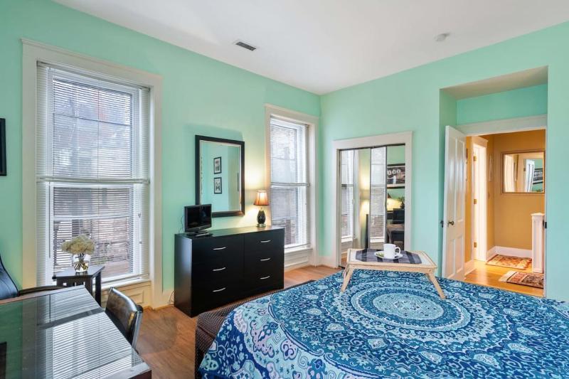 Vibrant Home: Historic Charm Perfect Location - image 31