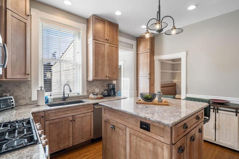 Derby City Delight - LUX home in Perfect Location - Family Friendly - image 19