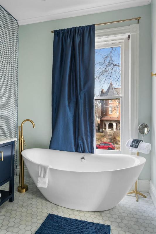 Derby City Delight - LUX home in Perfect Location - Family Friendly - image 7