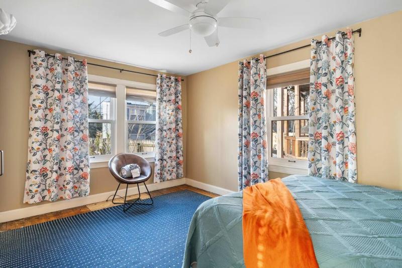 Derby City Delight - LUX home in Perfect Location - Family Friendly - image 11