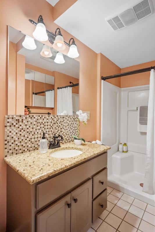 Derby City Delight - LUX home in Perfect Location - Family Friendly - image 15