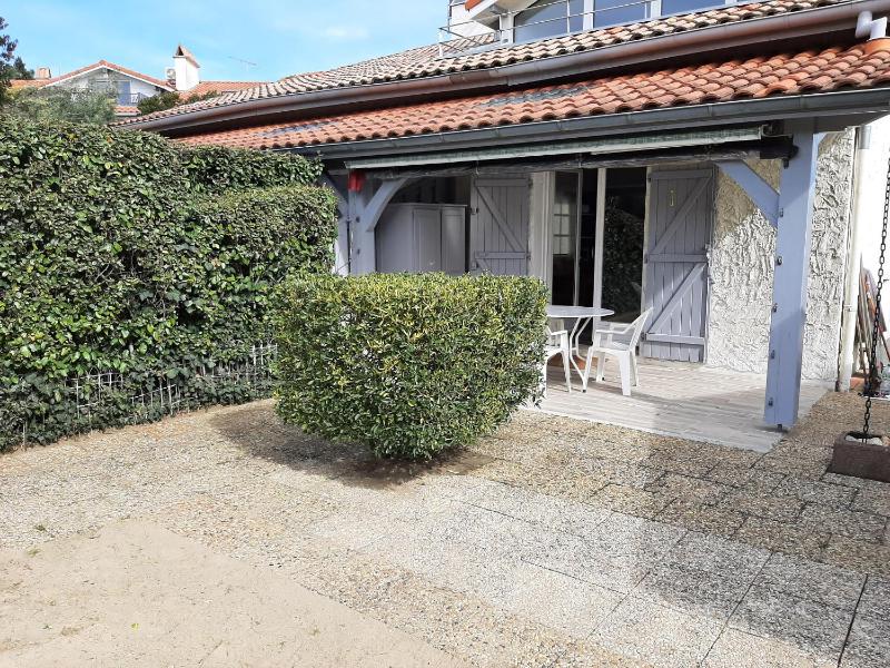 Villa Patio Charmante 2 Pas des Plages Terrasse Parking Piste Cyclable - FR-1-239-892 - image 23