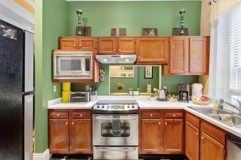Charming Churchill Downs Cottage-Family Friendly - image 20