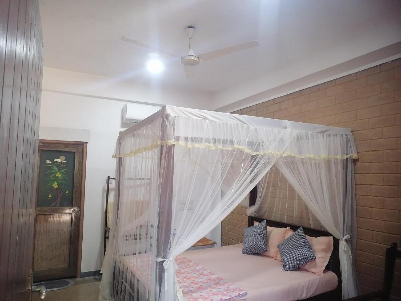 Green rooms - image 6