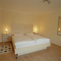 Double Room image 3