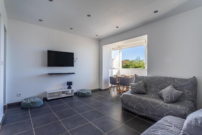 Studio Mer et Mimosa - 2 km de la plage - image 9